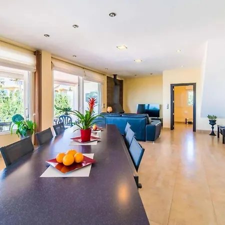 Villa Redrema *